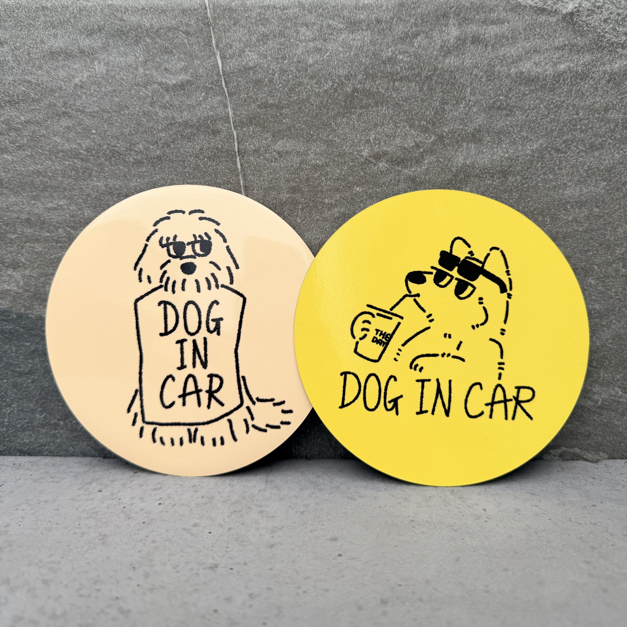 DOG IN CAR　カーマグネット